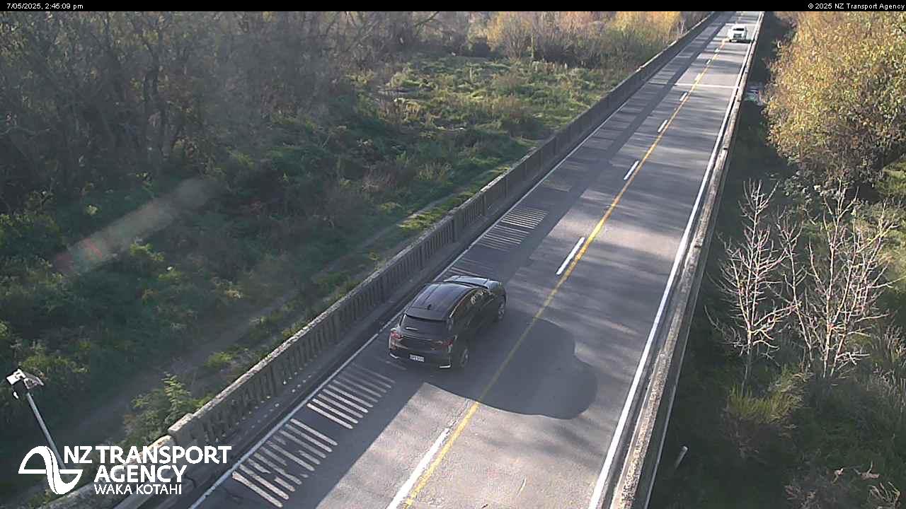 Click for full screen live camera. SH1 Rakaia Bridge South