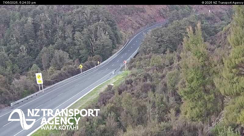 Click for full screen live camera. SH1 Waihohonu Bridge