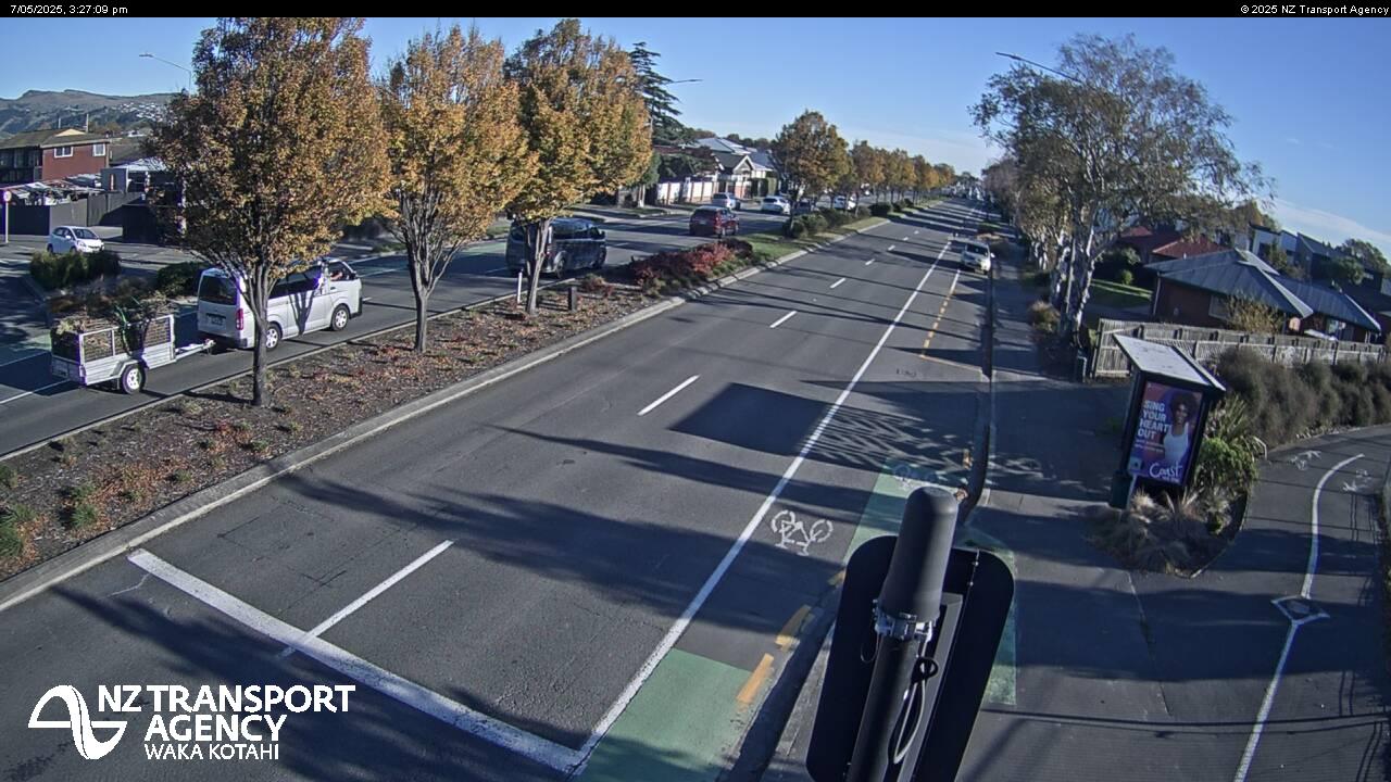 Click for full screen live camera. Lincoln Rd / Nairn St South