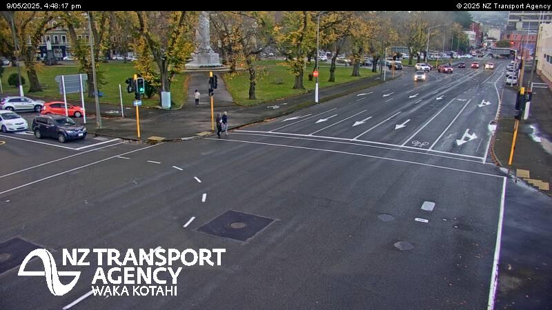 SH1 Queens Gardens (Southbound)