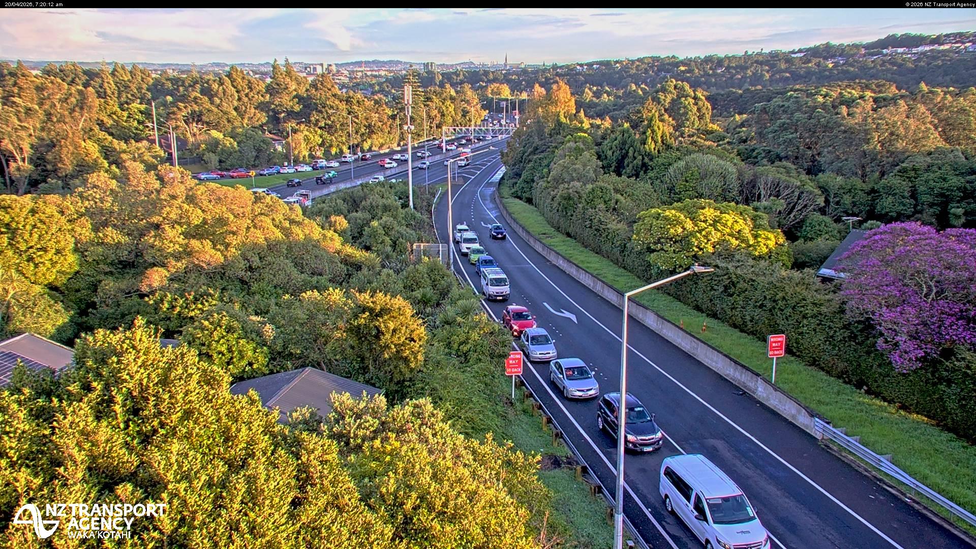 SH1 Hill Road (Northbound)