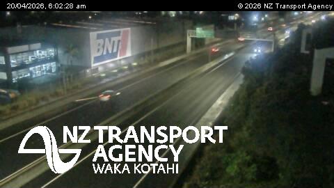 SH18 Unsworth Heights (Eastbound)